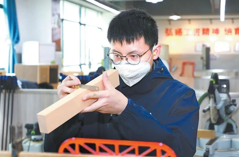 640(2).png 640(2).png