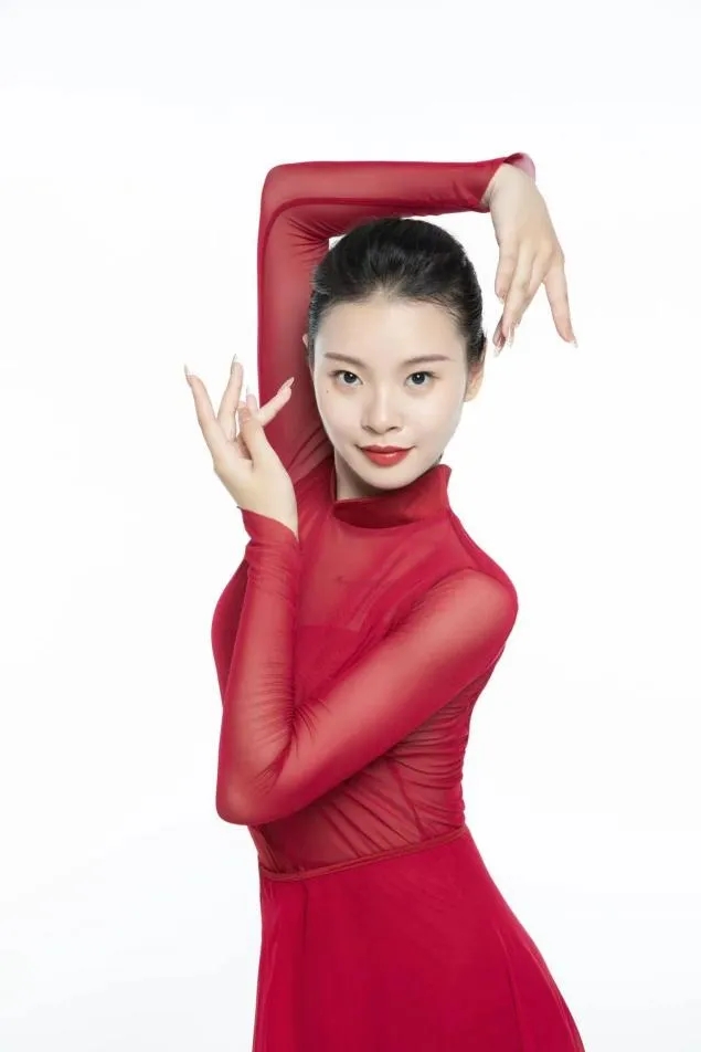 2.webp (1).jpg 2.webp (1).jpg